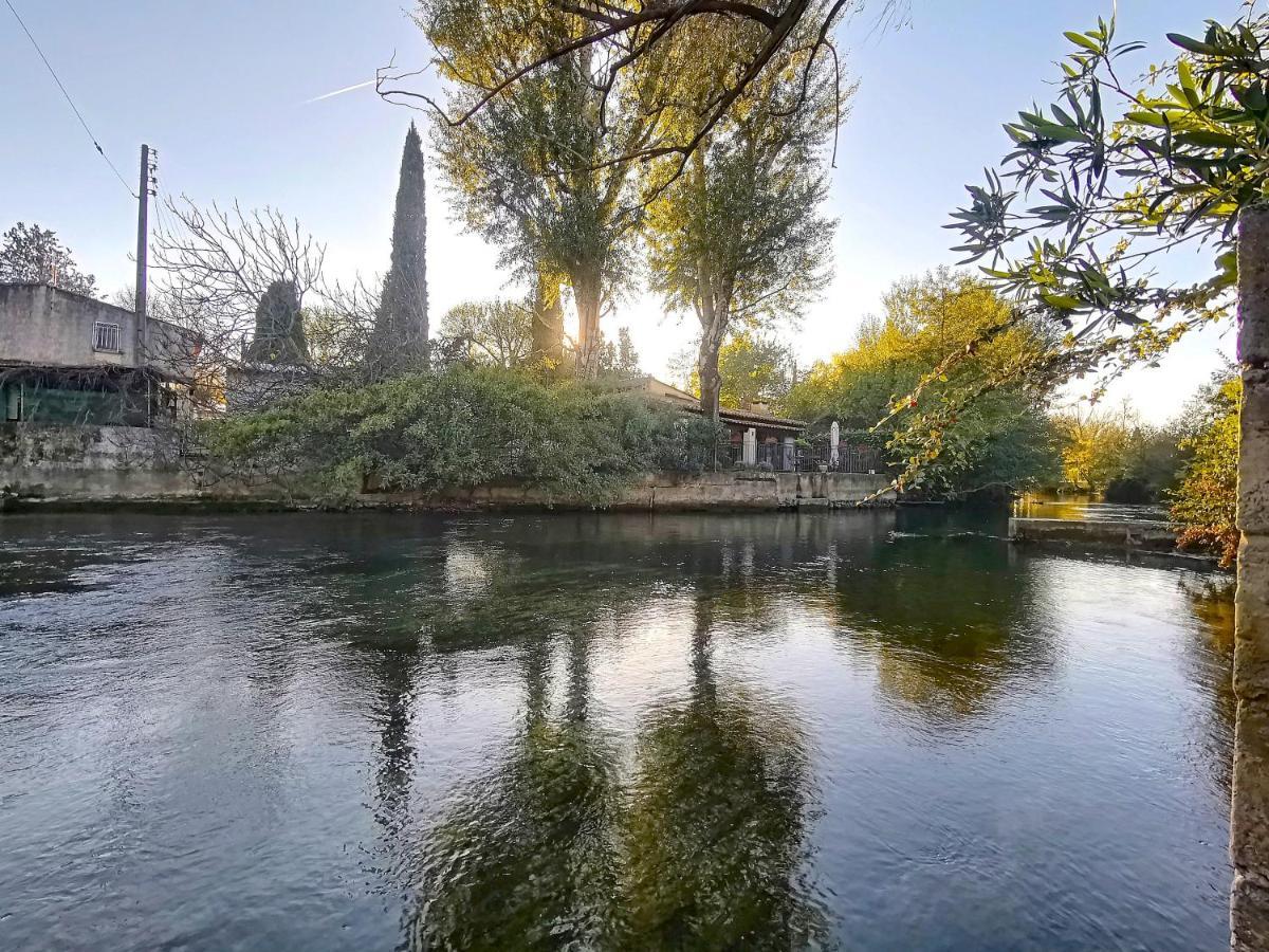Gite L'Odonate, Partage Des Eaux L'Isle-sur-la-Sorgue Exterior photo